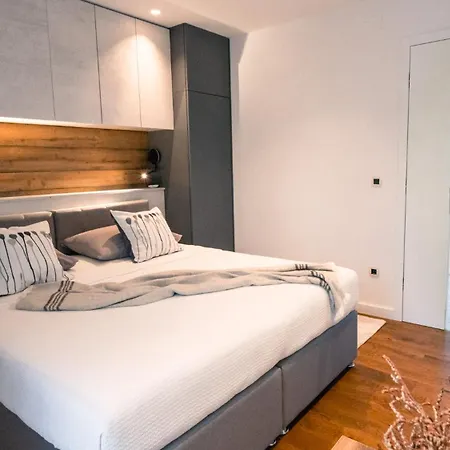 Celtis Apartment *